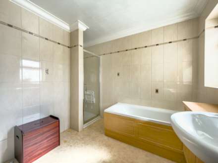 Hillhead Drive, Birstall, Image 16