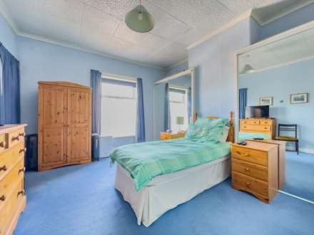 Bradford Road, Batley, Image 8