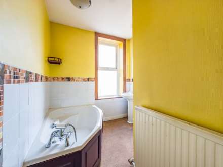 Bradford Road, Birstall, Image 16