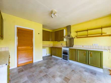 Bradford Road, Birstall, Image 4
