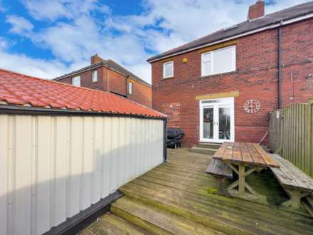 Fieldhead Lane, Batley, Image 19