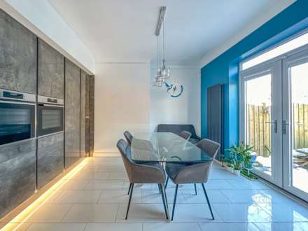 Fieldhead Lane, Batley, Image 5