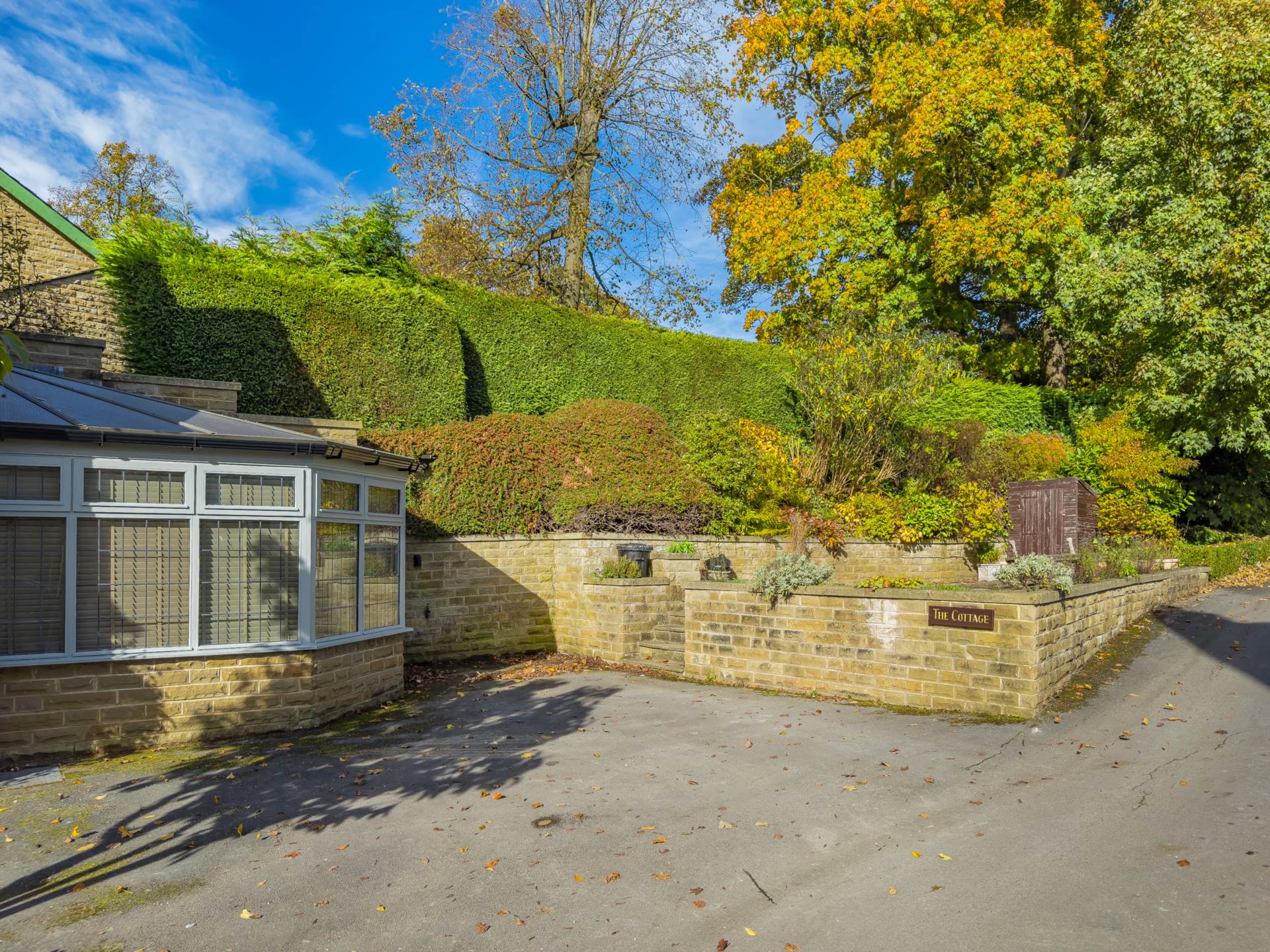 The CottageTimothy Lane, Upper Batley, Image 22