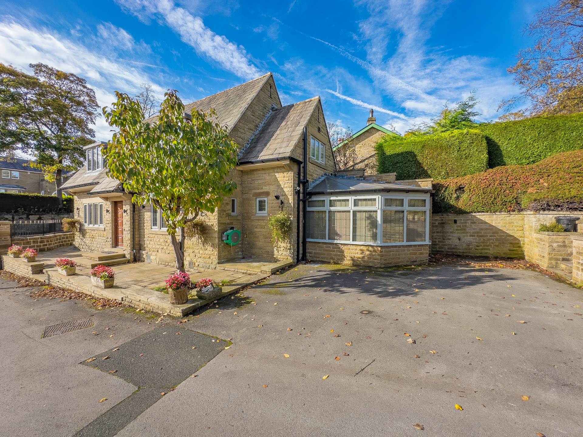 The CottageTimothy Lane, Upper Batley, Image 23