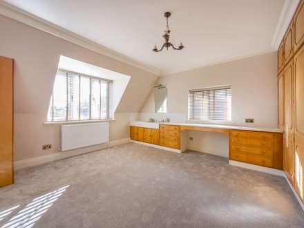 The CottageTimothy Lane, Upper Batley, Image 14