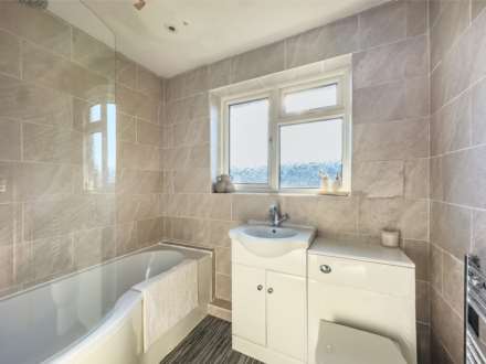 Western Avenue, Birstall/Batley, Image 11