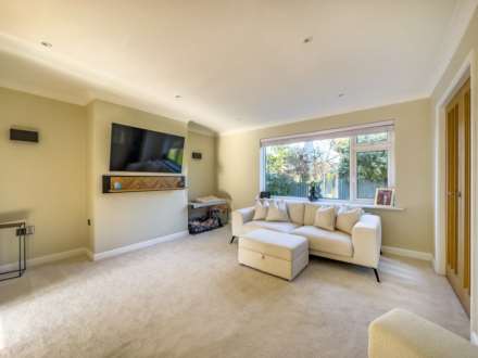 Western Avenue, Birstall/Batley, Image 8