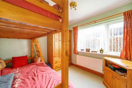 York Drive, Upper Batley, Image 11