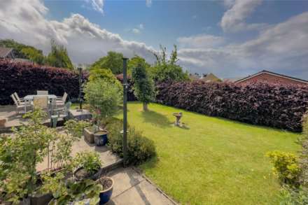 York Drive, Upper Batley, Image 18