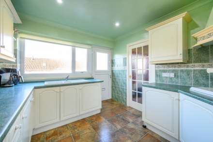 York Drive, Upper Batley, Image 2