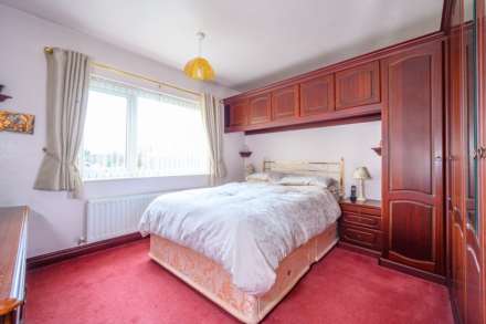 York Drive, Upper Batley, Image 9
