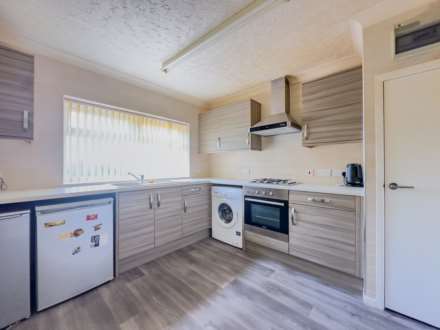 Leefield Road, Batley, Image 3
