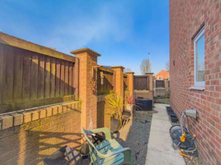 Burnley's Mill Road, Gomersal, Image 24