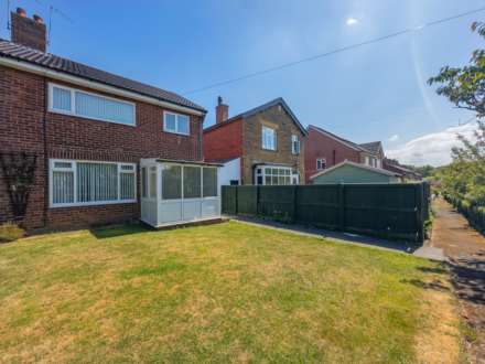 The Avenue, Birstall, Image 13