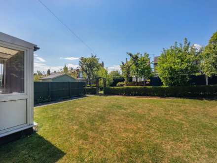 The Avenue, Birstall, Image 15