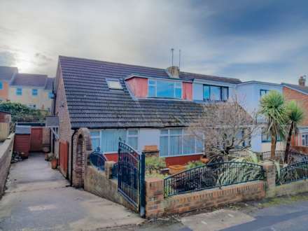 Fairfield Road, Heckmondwike, Image 1