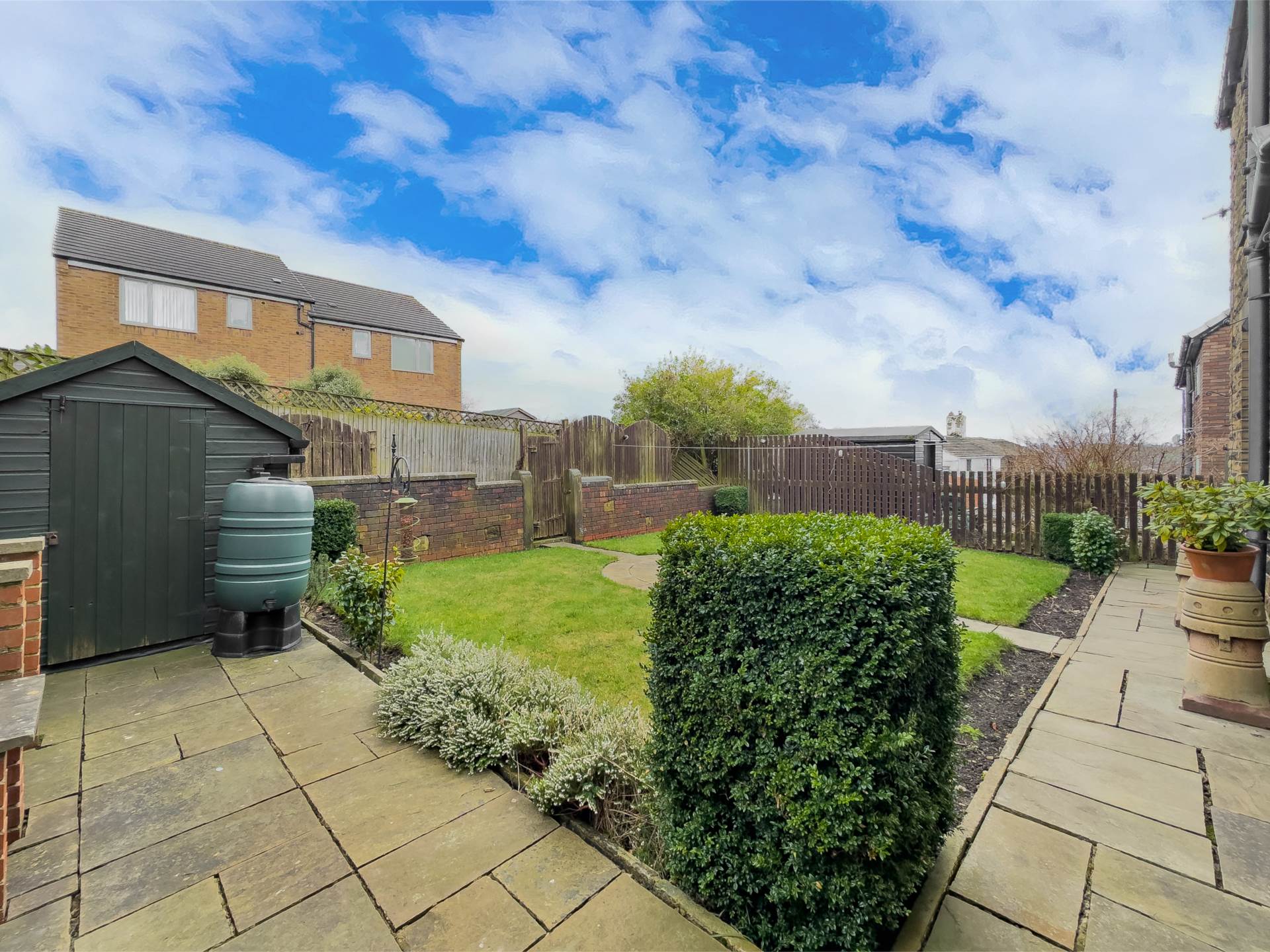 White Lee Road, Batley, Image 17