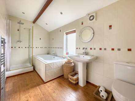 White Lee Road, Batley, Image 15