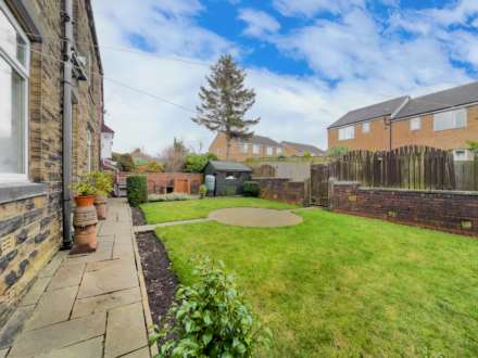 White Lee Road, Batley, Image 16