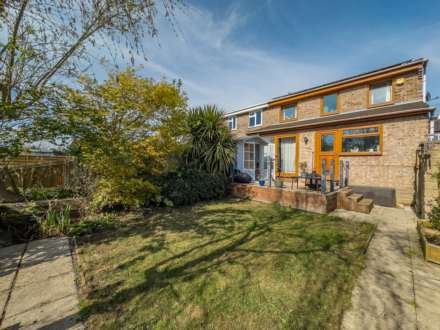 Church Road, Batley, Image 15