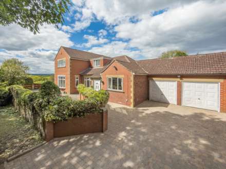 Castle Hill Road, Gomersal, Image 29