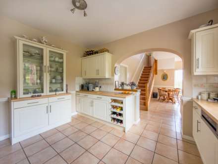 Castle Hill Road, Gomersal, Image 3