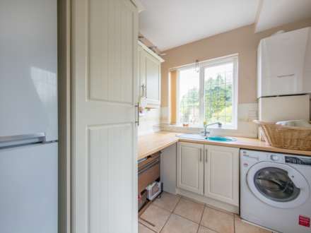 Castle Hill Road, Gomersal, Image 4