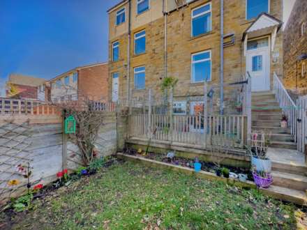 Property For Sale Commonside, Hanging Heaton, Batley