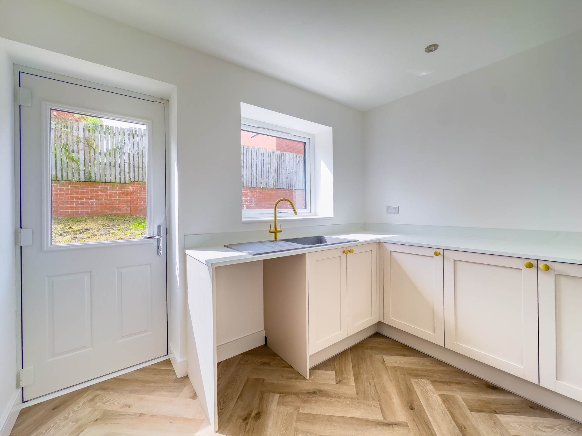Denby Dale Road West, Calder Grove, Image 11