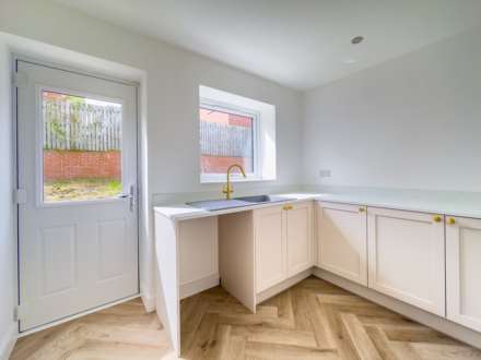 Denby Dale Road West, Calder Grove, Image 11