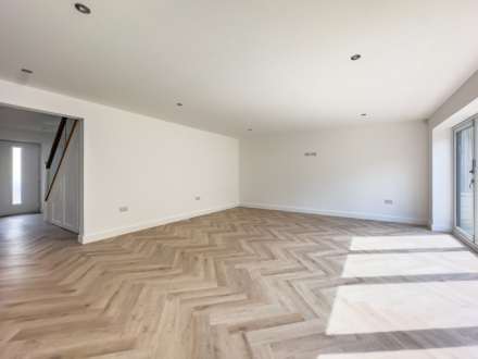Denby Dale Road West, Calder Grove, Image 5