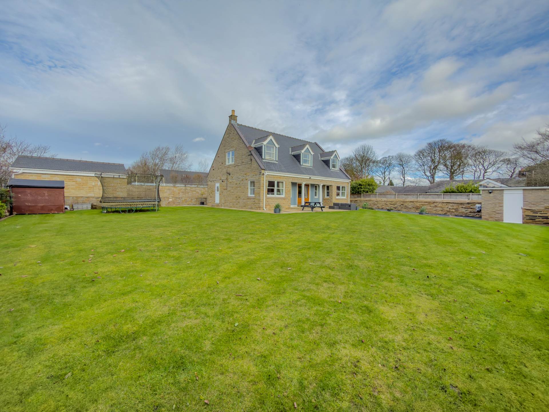 Hawkstone, 81 Latham Lane, Image 40