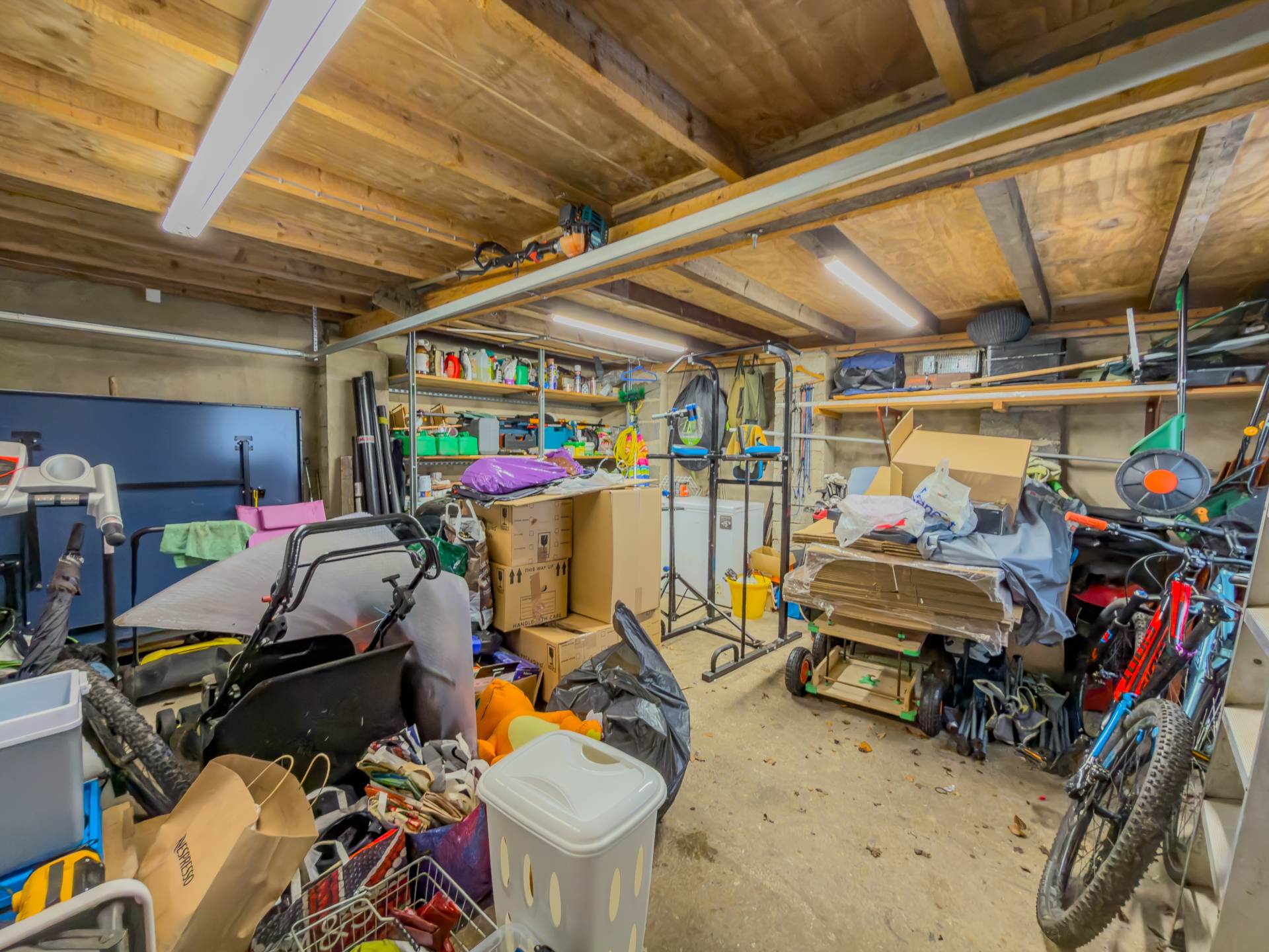 Hawkstone, 81 Latham Lane, Image 48