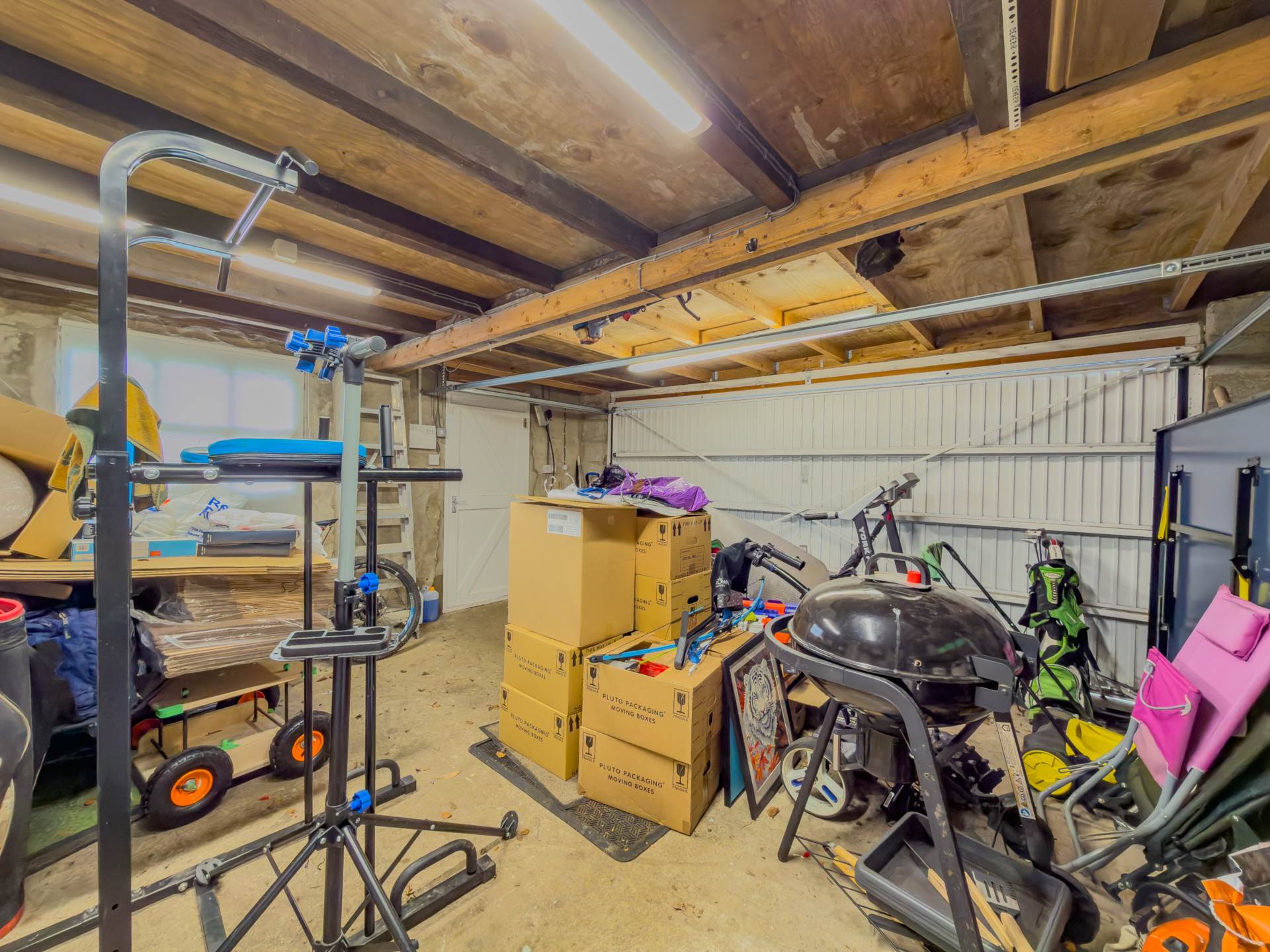 Hawkstone, 81 Latham Lane, Image 49