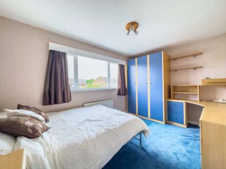 Glen View, Birstall, Image 16