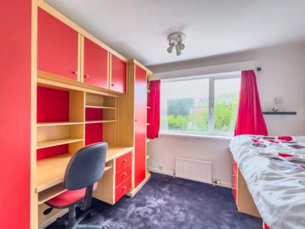 Glen View, Birstall, Image 17