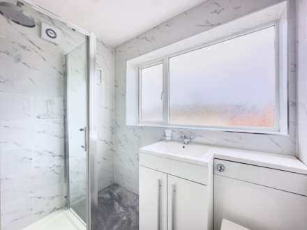 Glen View, Birstall, Image 19