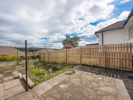 Pyenot Gardens, Cleckheaton, Image 15