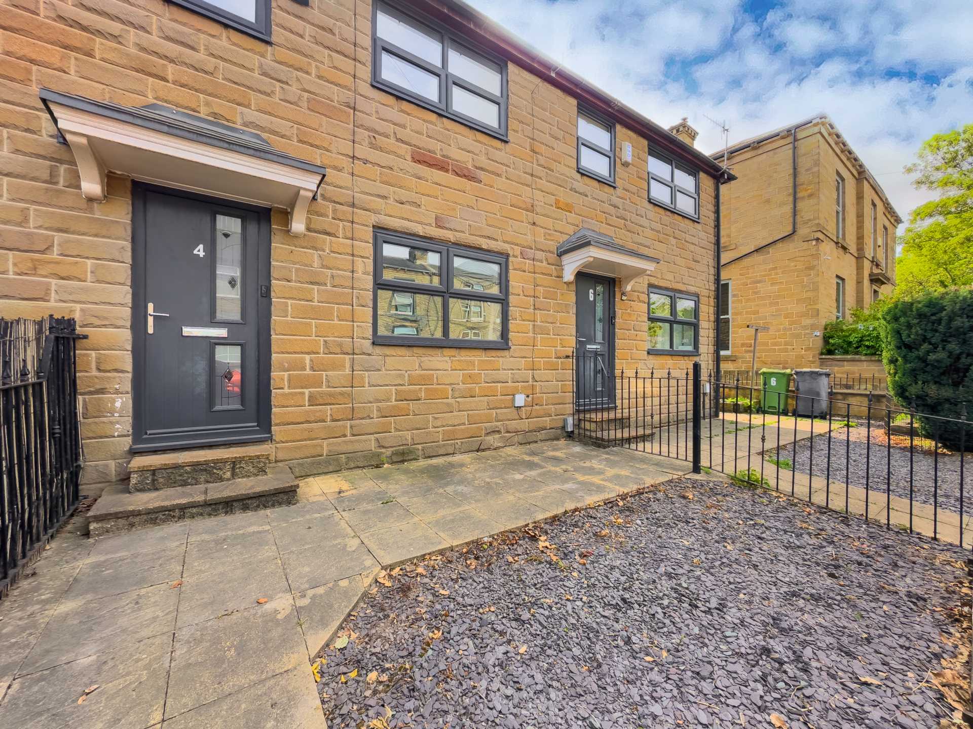 The Covert, Batley, Image 16