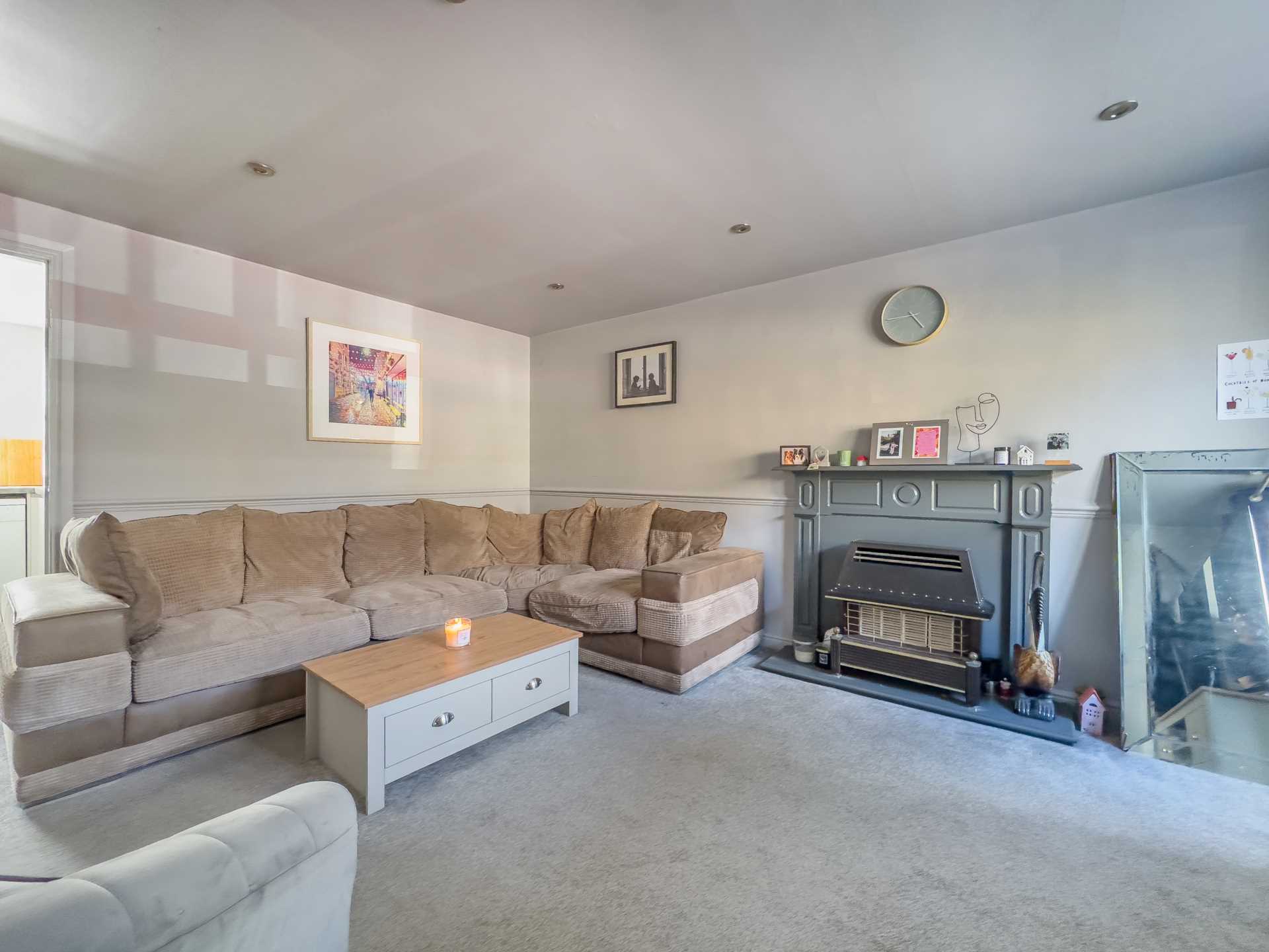The Covert, Batley, Image 3