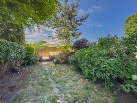 Monk Ings Avenue, Batley, Image 25