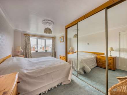 Bruntcliffe Drive, Morley, Image 11