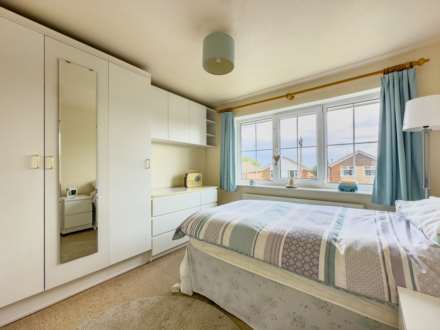 Bruntcliffe Drive, Morley, Image 13
