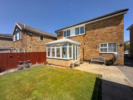 Bruntcliffe Drive, Morley, Image 19