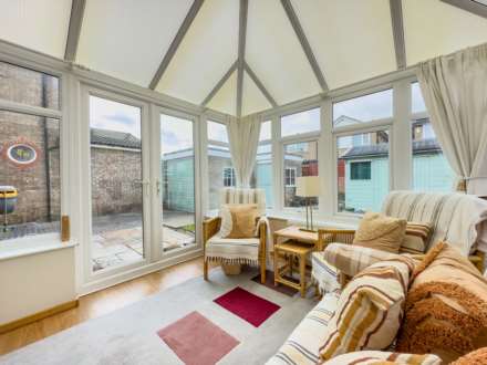 Bruntcliffe Drive, Morley, Image 7