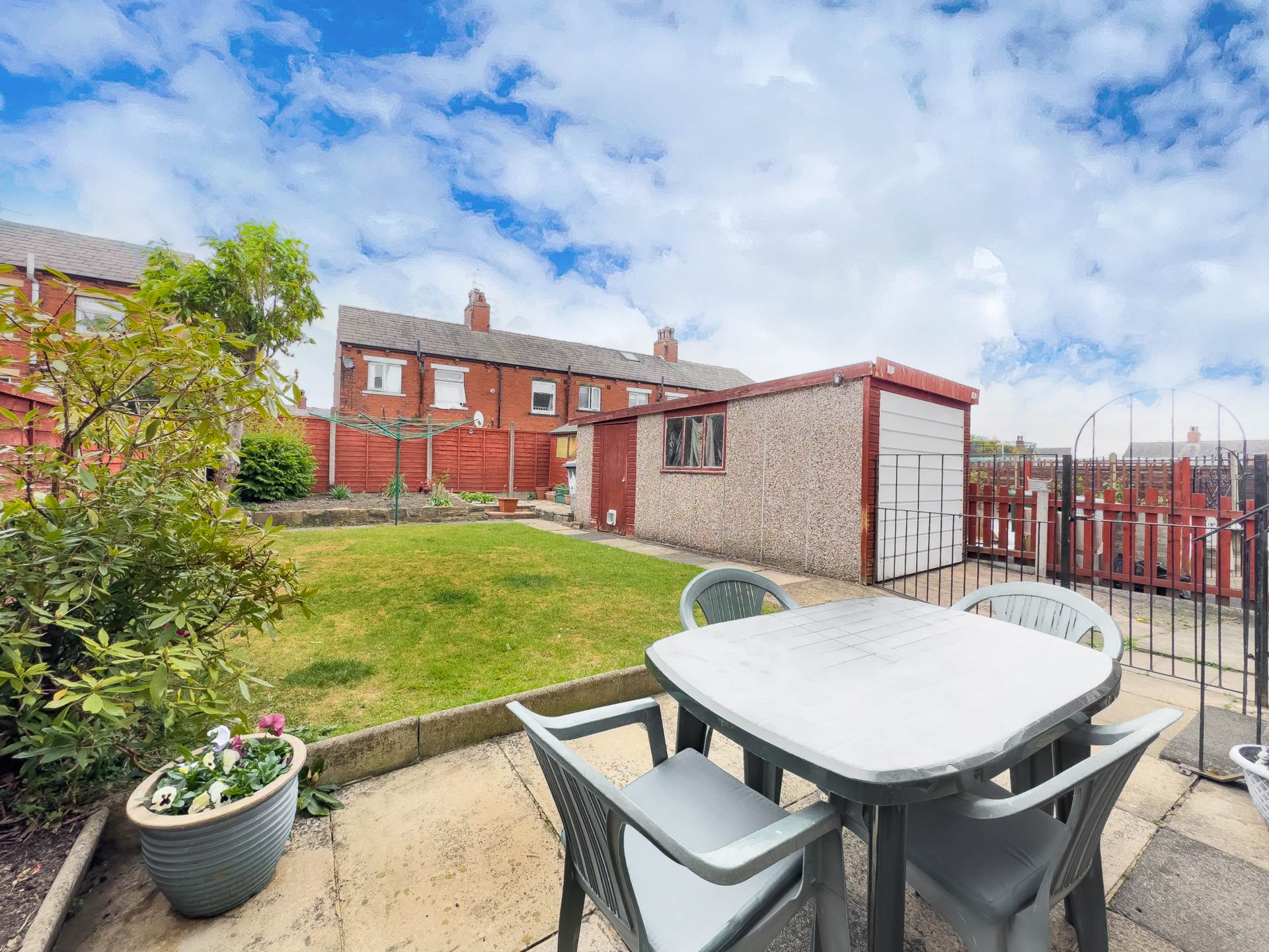 Carlinghow Lane, Batley, Image 21