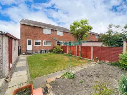 Carlinghow Lane, Batley, Image 19