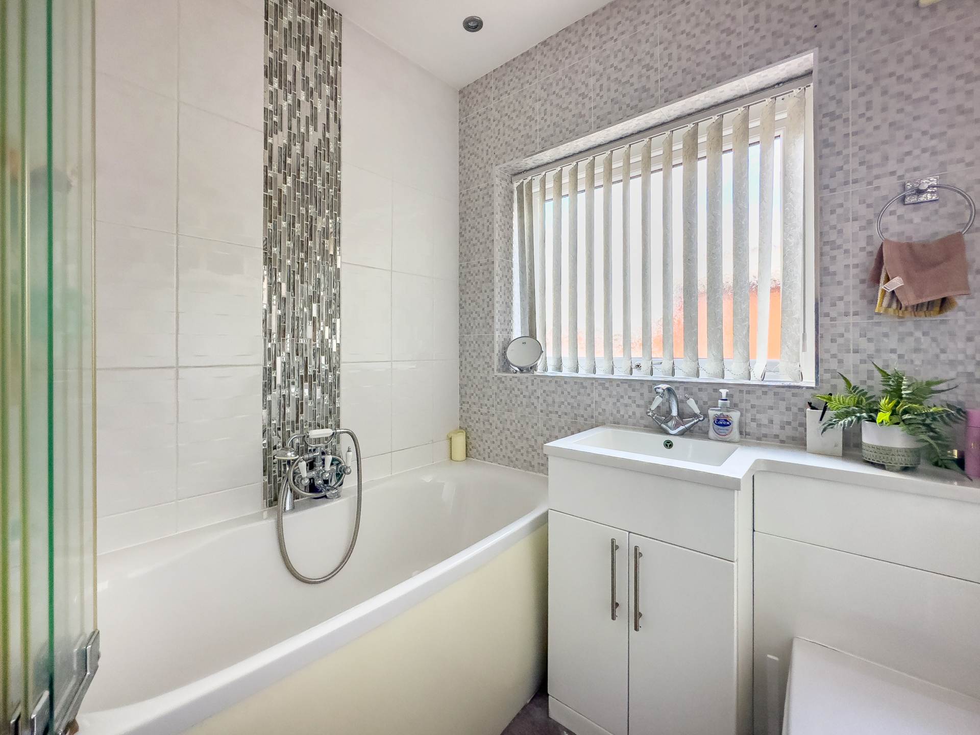 Fountain Drive, Liversedge, Image 10