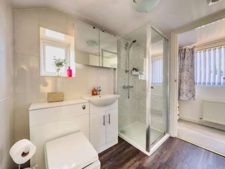 Fountain Drive, Liversedge, Image 13
