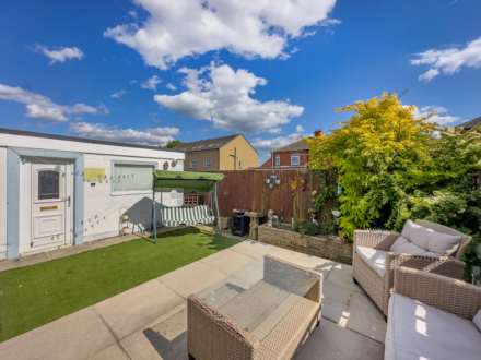 Fountain Drive, Liversedge, Image 15